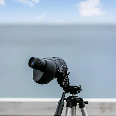 Apartment 3 Bedroom Beautiful In *