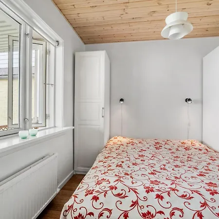 3 Bedroom Beautiful In Allinge-Sandvig