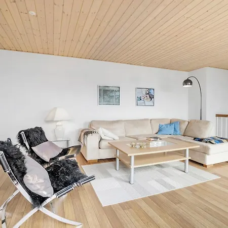 3 Bedroom Beautiful In *