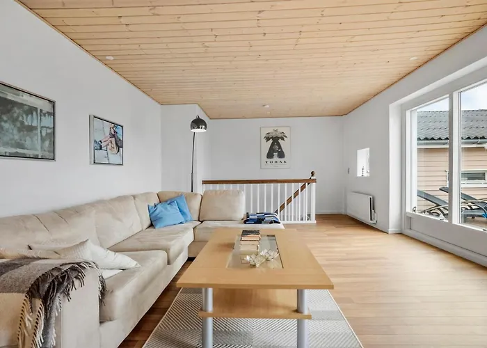 3 Bedroom Beautiful In * Allinge-Sandvig