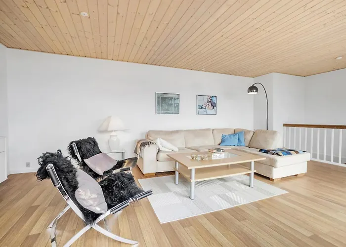 3 Bedroom Beautiful In *